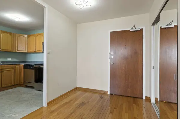 5740 N Sheridan RD #15E, Chicago, IL 60660
