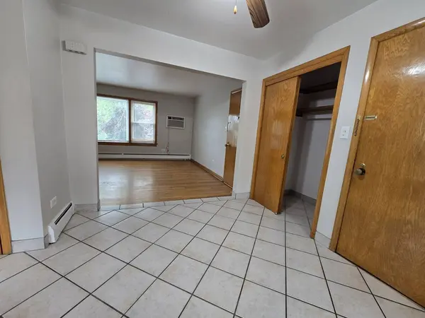 6801 13th ST #2E, Berwyn, IL 60402