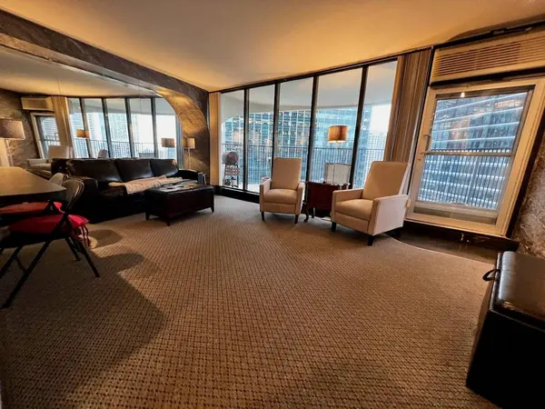 300 N State ST #3704, Chicago, IL 60654