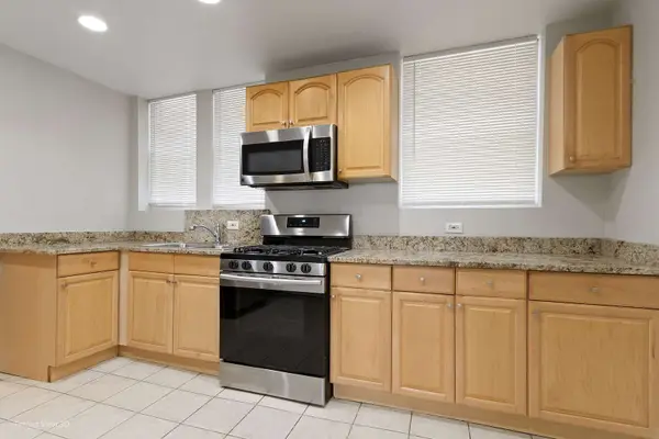 6618 W 19th ST #5, Berwyn, IL 60402
