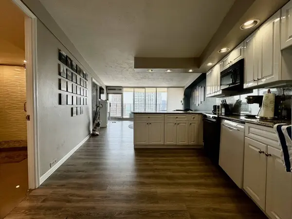 300 N State ST #5033, Chicago, IL 60654