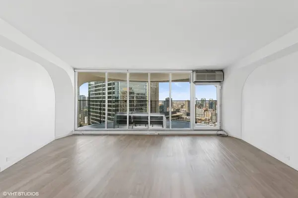 300 N State ST #3827, Chicago, IL 60654