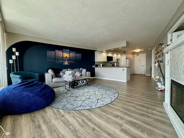 300 N State ST #5033, Chicago, IL 60654