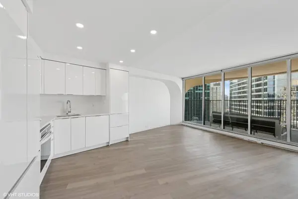 300 N State ST #3827, Chicago, IL 60654