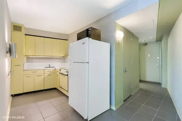 300 N State ST #5201, Chicago, IL 60654