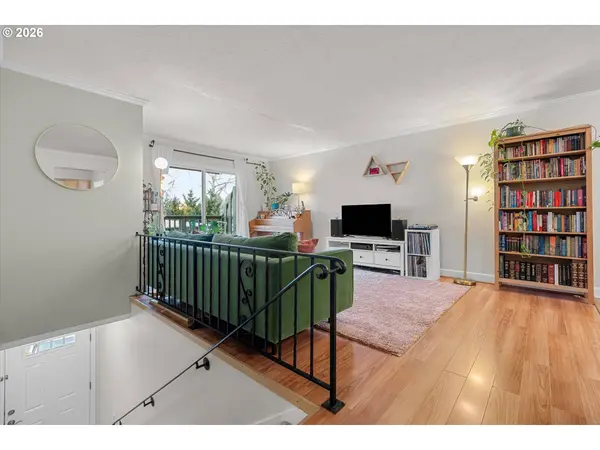 1025 SW BERTHA BLVD #3, Portland, OR 97219