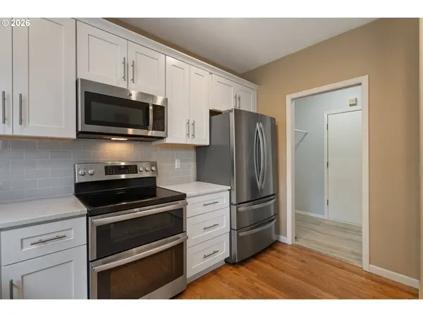18214 SE 16TH ST, Vancouver, WA 98683
