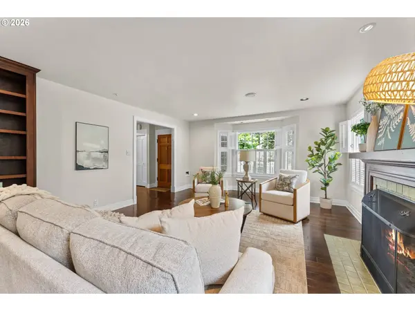 6408 SW BURLINGAME PL, Portland, OR 97239