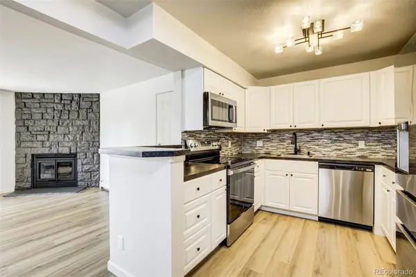 10150 E Virginia AVE #19-208, Denver, CO 80247