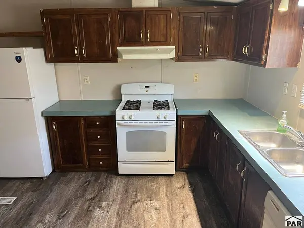 271 Countryside Dr, Pueblo West, CO 81007