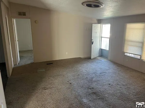 271 Countryside Dr, Pueblo West, CO 81007