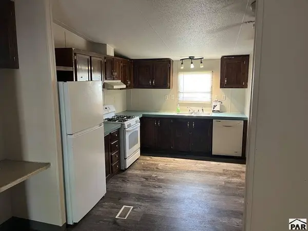 271 Countryside Dr, Pueblo West, CO 81007