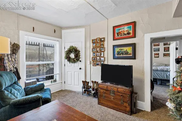 1125 Manitou AVE, Manitou Springs, CO 80829