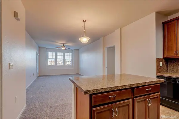 8489 Canyon Rim CIR #207, Englewood, CO 80112