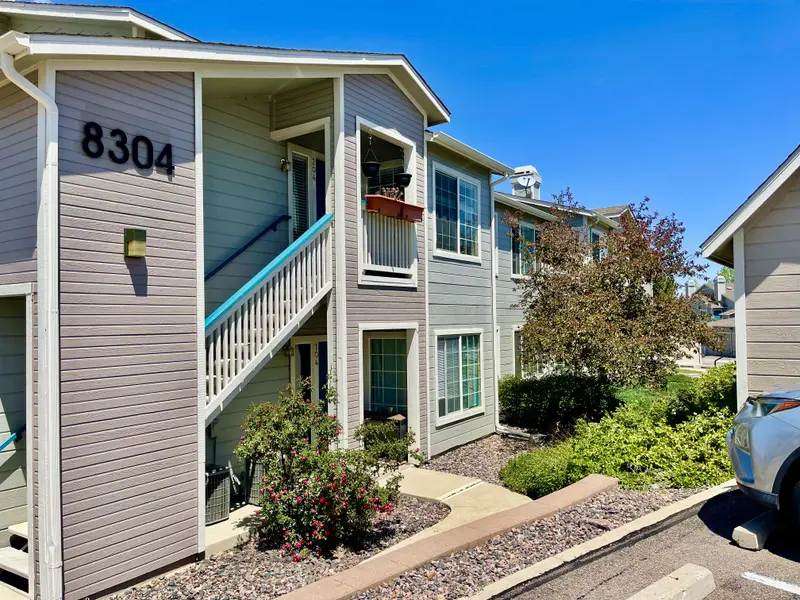 8304 S Pebble Creek Way #203, Littleton, CO 80126-6043