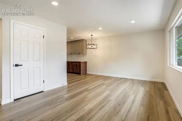 806 Querida Drive, Colorado Springs, CO 80909