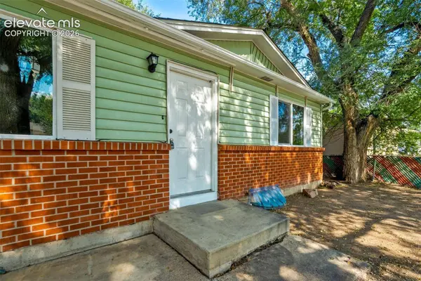 1115 livingston Avenue, Colorado Springs, CO 80906
