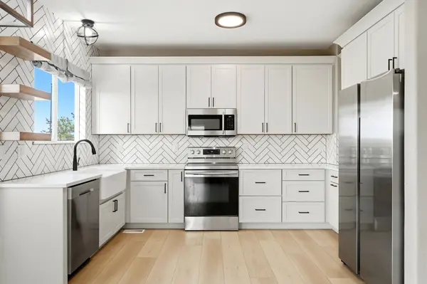 3319 E 108th Ave, Northglenn, CO 80233-4497