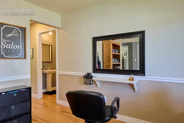 423 Chamberlin Place, Colorado Springs, CO 80906