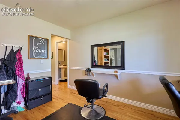 423 Chamberlin Place, Colorado Springs, CO 80906