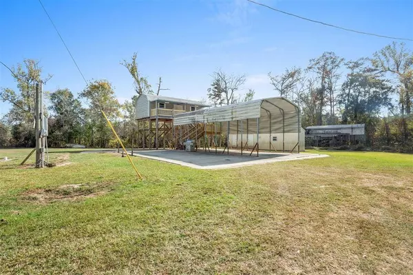 526 Old Ferry RD, Kinder, LA 70648