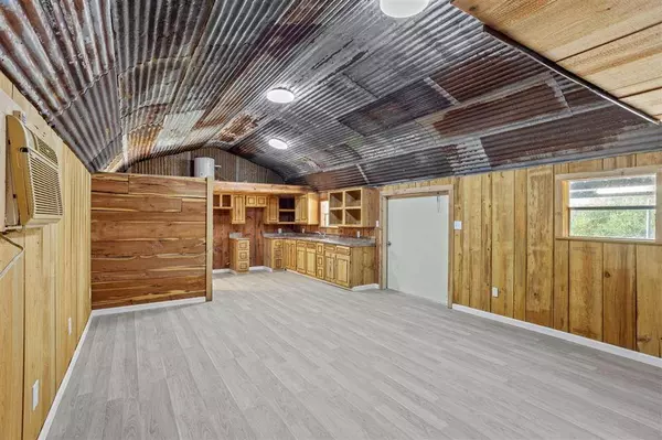 526 Old Ferry RD, Kinder, LA 70648