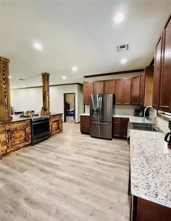 339 Crystal LN, Ragley, LA 70657