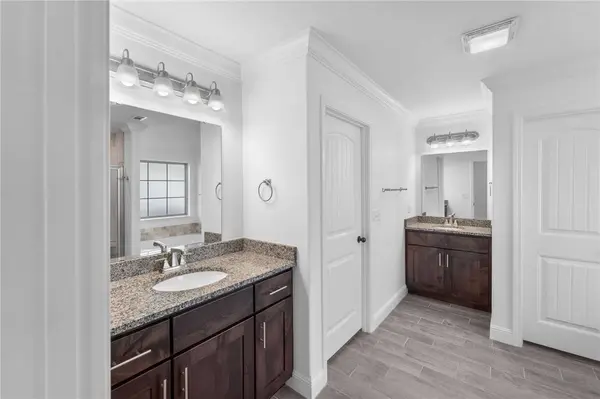 6002 NW Ettie May St, Bentonville, AR 72713