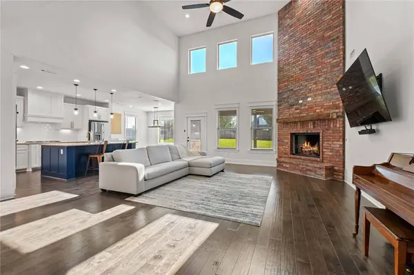 1420 Tuscany Dr, Centerton, AR 72719