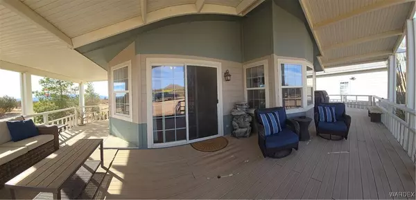 19688 S Diamondback RD, Yucca, AZ 86438