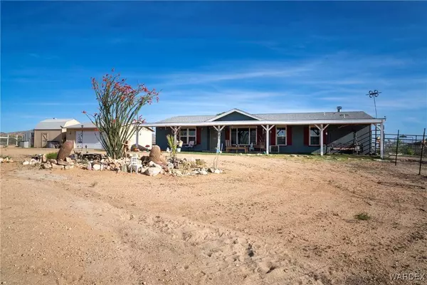 7190 E Red Barrel RD, Yucca, AZ 86438