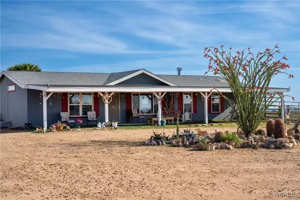 7190 E Red Barrel RD, Yucca, AZ 86438