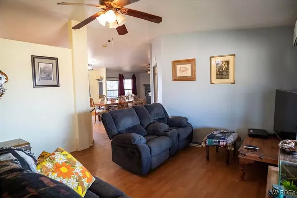 7190 E Red Barrel RD, Yucca, AZ 86438