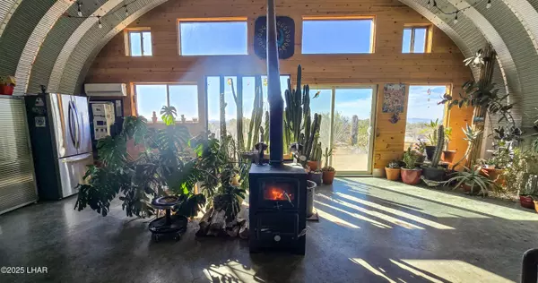 6962 E Black Kettle Dr, Yucca, AZ 86438