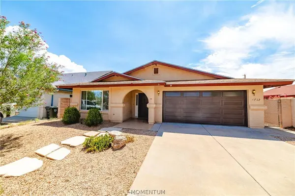 1712 Airfield AVE, Kingman, AZ 86401