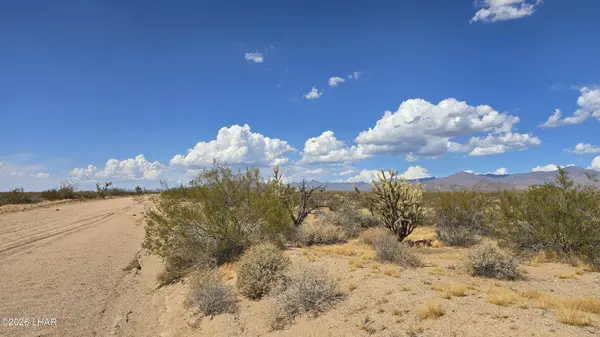 123-12-004 S Wild Bill Rd, Yucca, AZ 86438