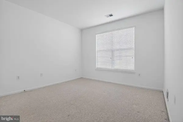 17602 FOUR SEASONS DR, Dumfries, VA 22025