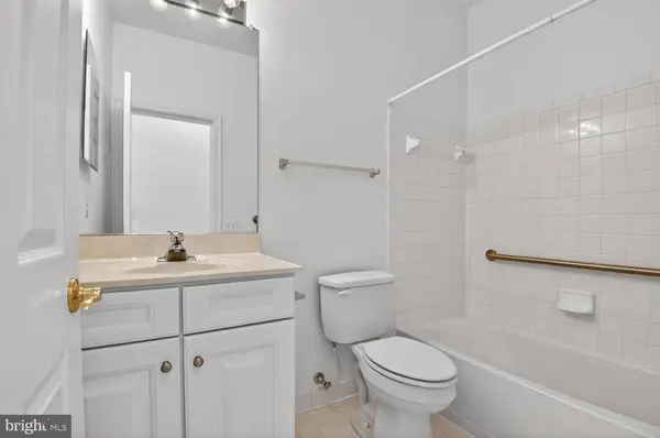 17602 FOUR SEASONS DR, Dumfries, VA 22025