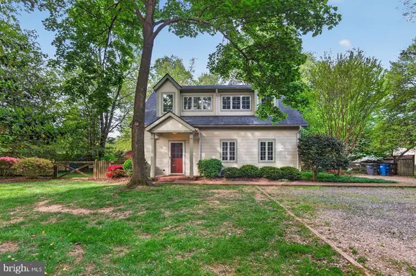 4610 BACKLICK RD, Annandale, VA 22003