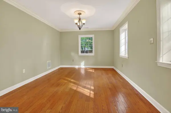 4610 BACKLICK RD, Annandale, VA 22003