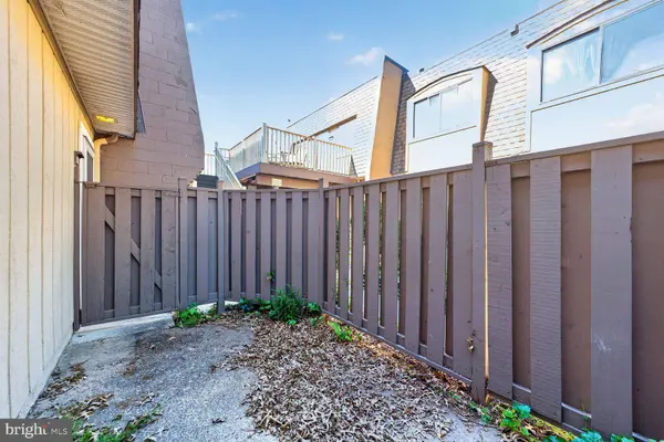 3948 SONORA PL #88D, Alexandria, VA 22309