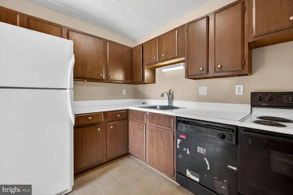 125-N CLUBHOUSE DR SW #1, Leesburg, VA 20175