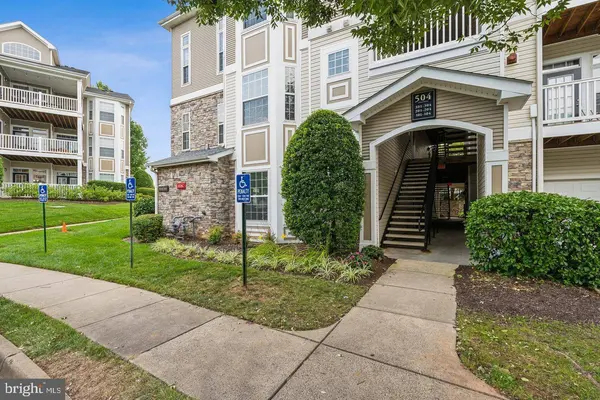 504 SUNSET VIEW TER SE #301, Leesburg, VA 20175