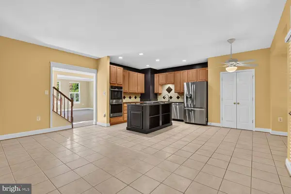 660 BURNSIDE TER SE, Leesburg, VA 20175