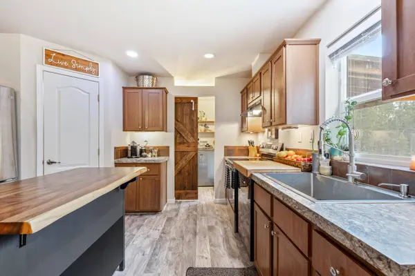 53740 Pradera PL, La Pine, OR 97739