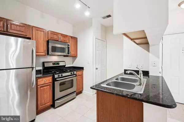 12921 CENTRE PARK CIR #303, Herndon, VA 20171