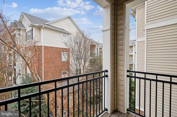 12921 CENTRE PARK CIR #303, Herndon, VA 20171