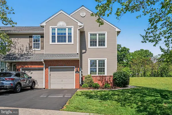 406 NOTTINGHAM LN, Collegeville, PA 19426