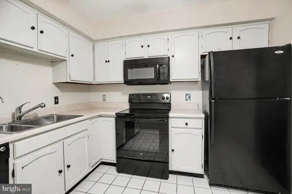 205 VALLEY STREAM LN #205, Chesterbrook, PA 19087