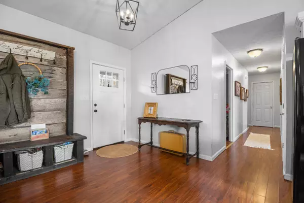 270 Peters Road, Mckee, KY 40447